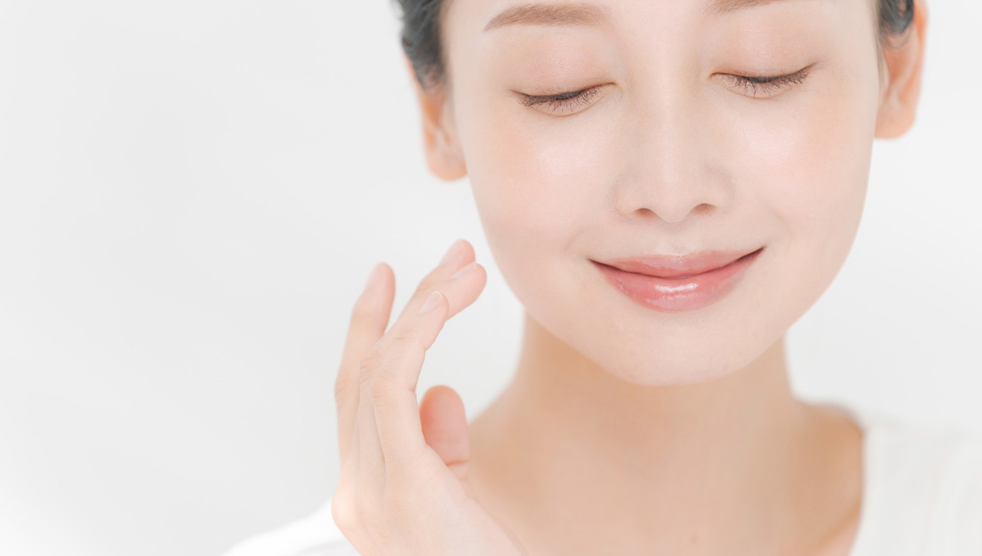 シミケアと美白ケアの関係は？効果を高める生活習慣とケア方法を解説