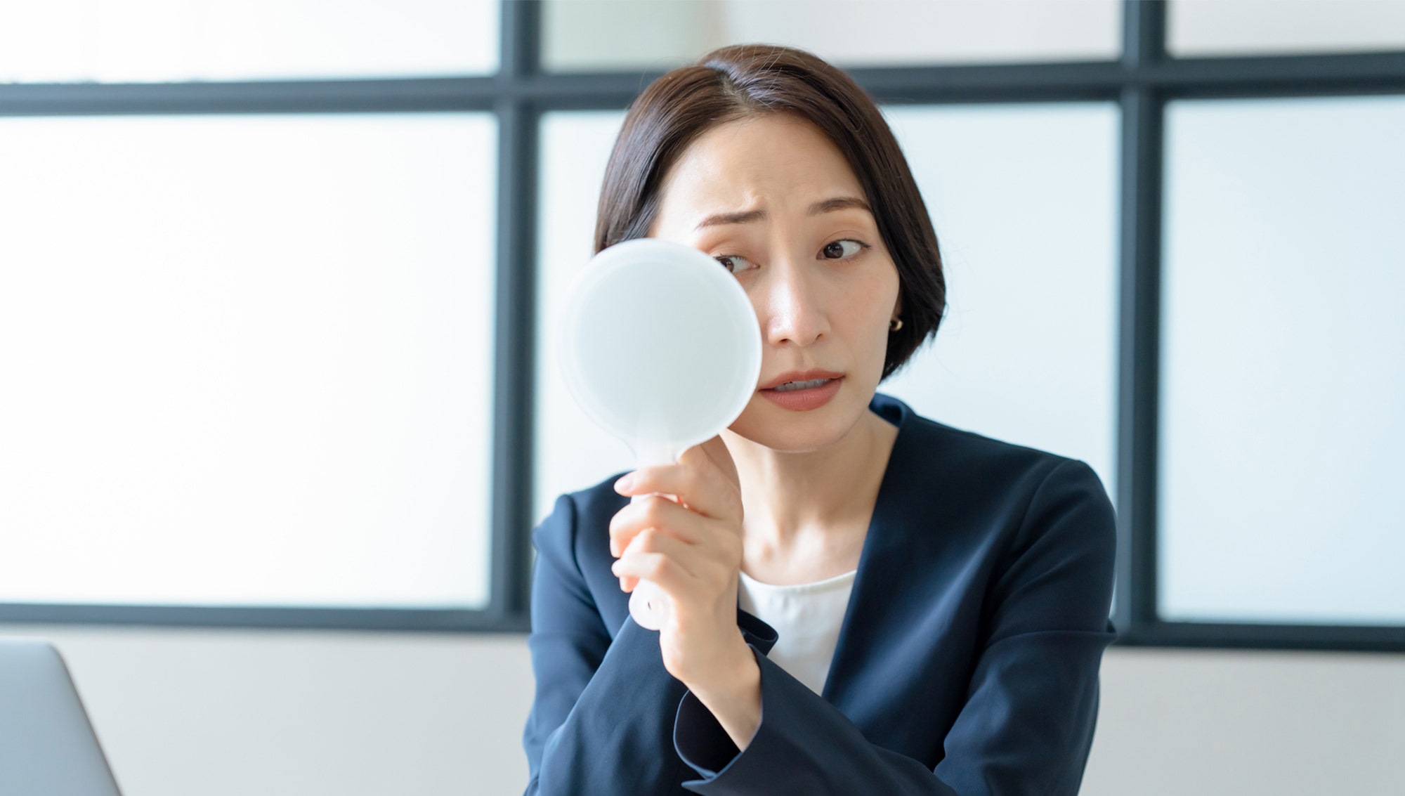 忙しい30代・40代のエイジングケア｜肌悩みの理由やケアのポイントを解説