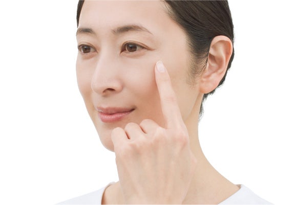 シミができやすい部分につけます